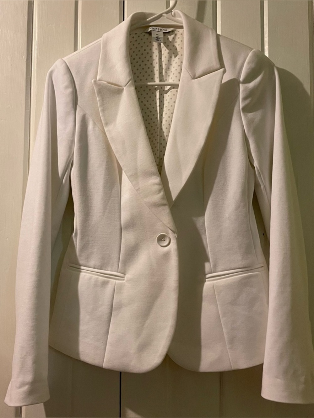 WHITE HOUSE BLACK MARKET blazer size 00 like new